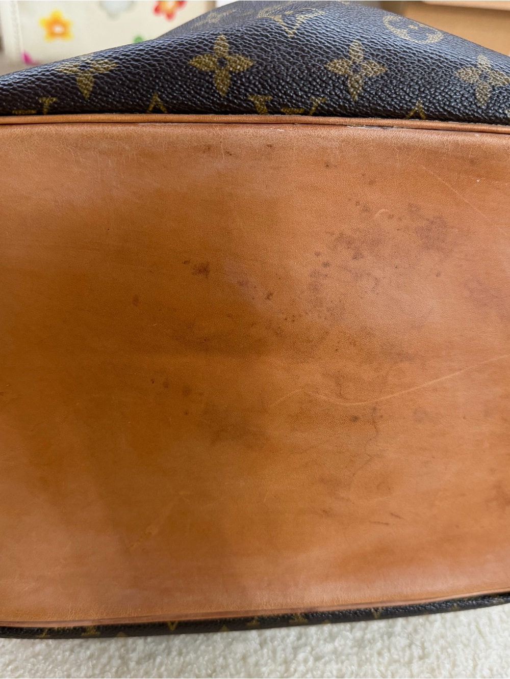 Louis Vuitton Bucket Bag - Picture 6 of 7